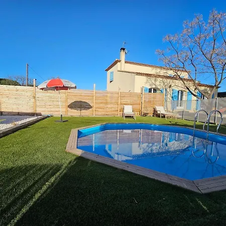 Villa Typique Entre Terre Et
