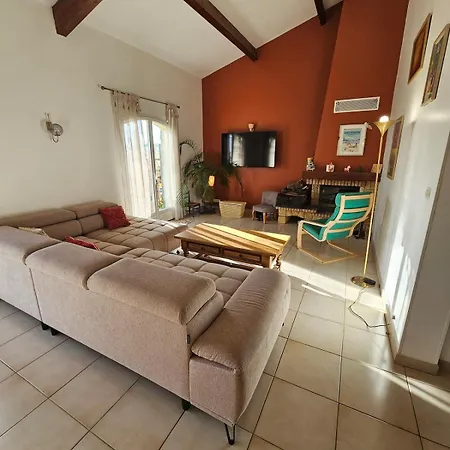 Villa Typique Entre Terre Et Hyères